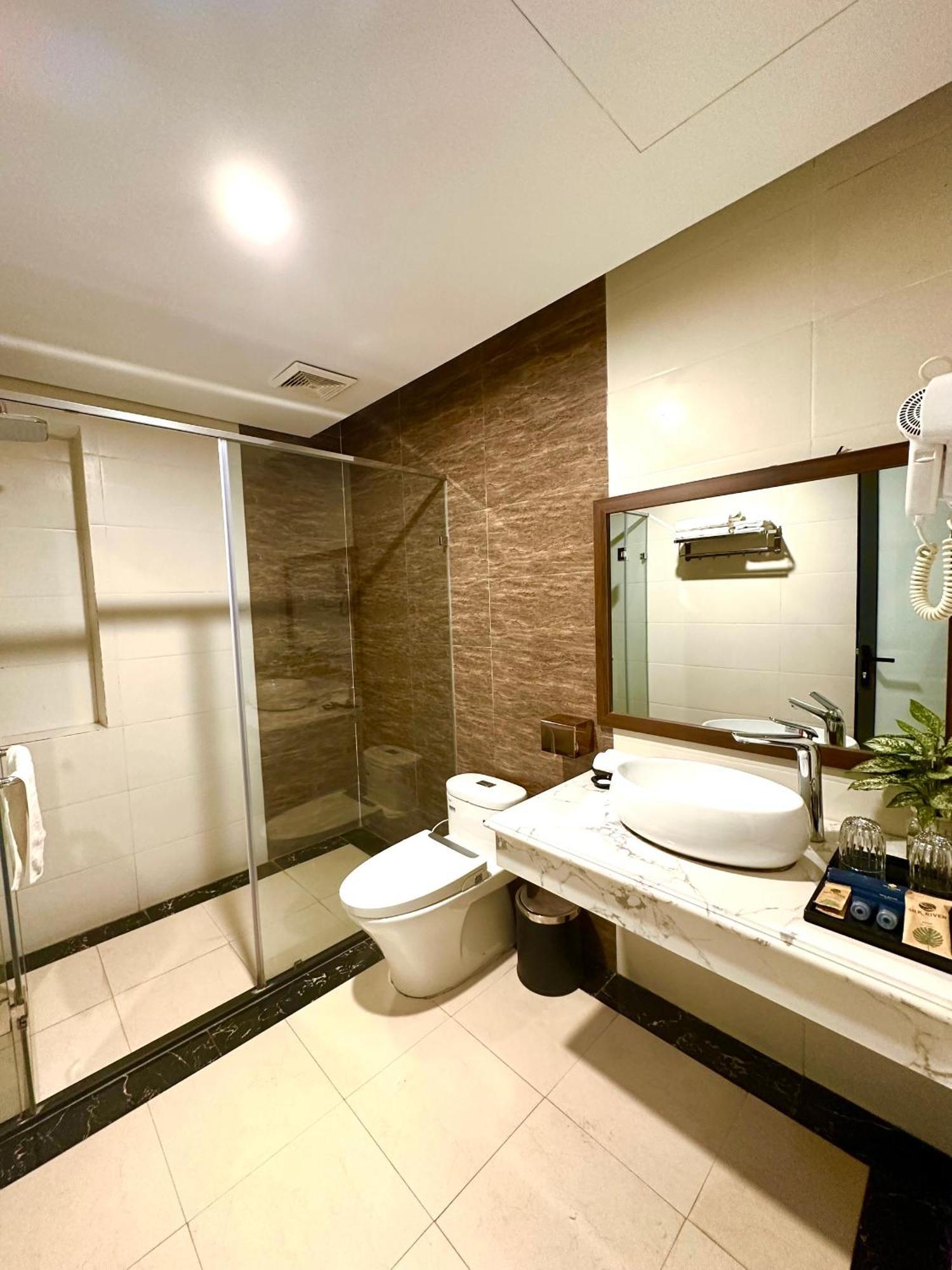 Silk River Hotel Ha Giang Exterior photo