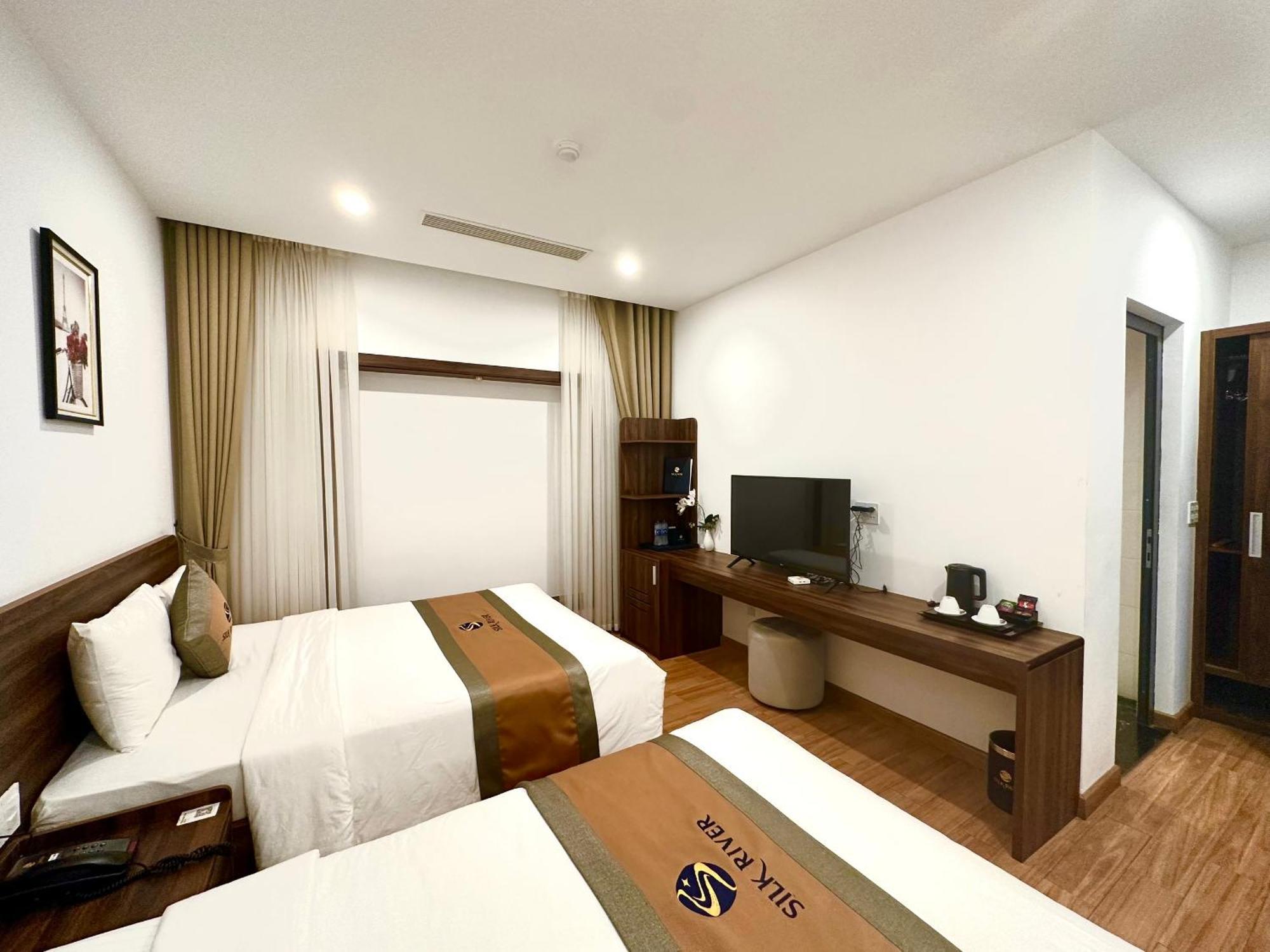 Silk River Hotel Ha Giang Exterior photo